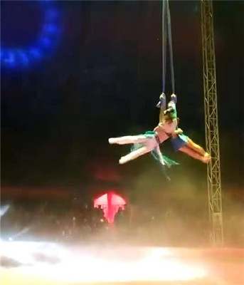 精彩大馬戲表演出租馬戲雜技表演、馬術(shù)表演出租、飛車(chē)雜技表